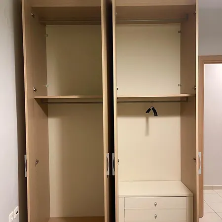 Casa Eleftheria 3 Bedroom With Large Balcony View *